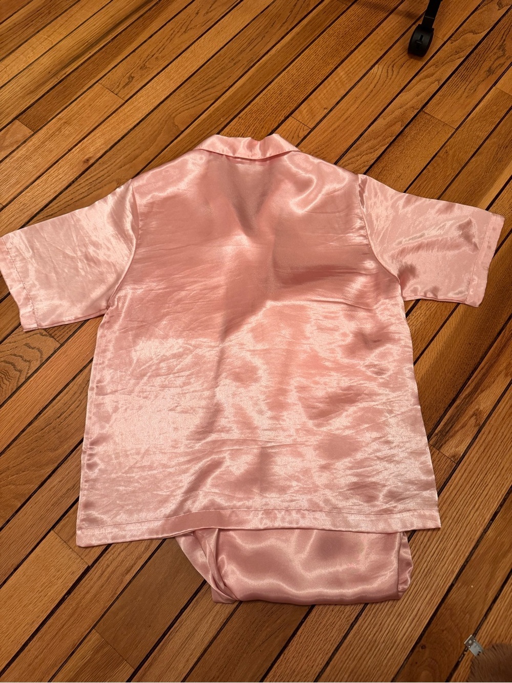 Victoria's Secret Vintage “Gold Label” Pink Satin Pajama Set - Picture 4 of 10
